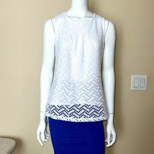 NWOT. Banana Republic, laces top size S